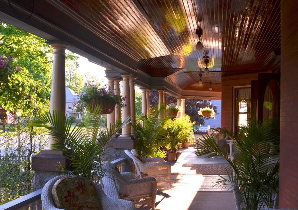 מלון סאראטוגה ספרינגס Union Gables (Adults Only) מראה חיצוני תמונה