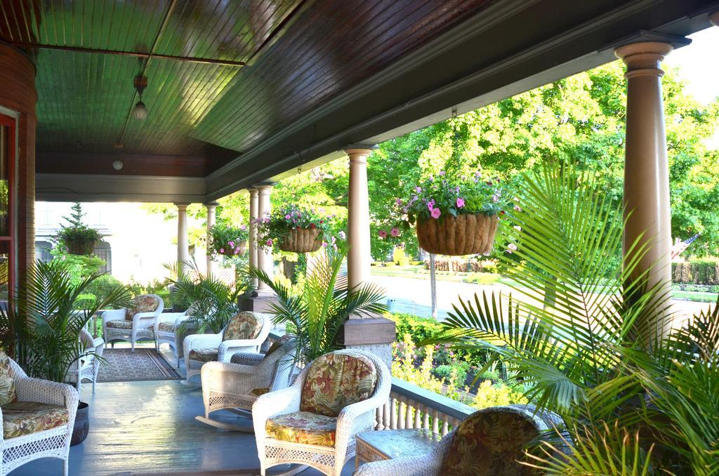 מלון סאראטוגה ספרינגס Union Gables (Adults Only) מראה חיצוני תמונה